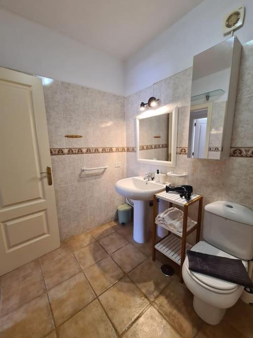 אדחה Acogedor Apartamento Con Vistas Al Mar מראה חיצוני תמונה